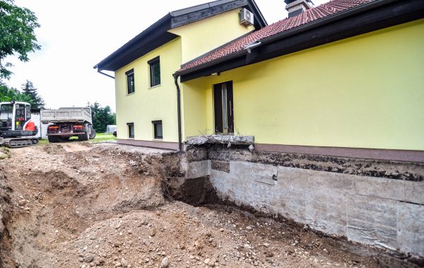 Cost of Foundation Repair in Brentwood